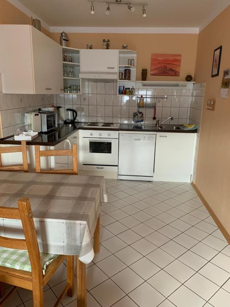 Sonnigesuedeifel Appartement Seffern Buitenkant foto